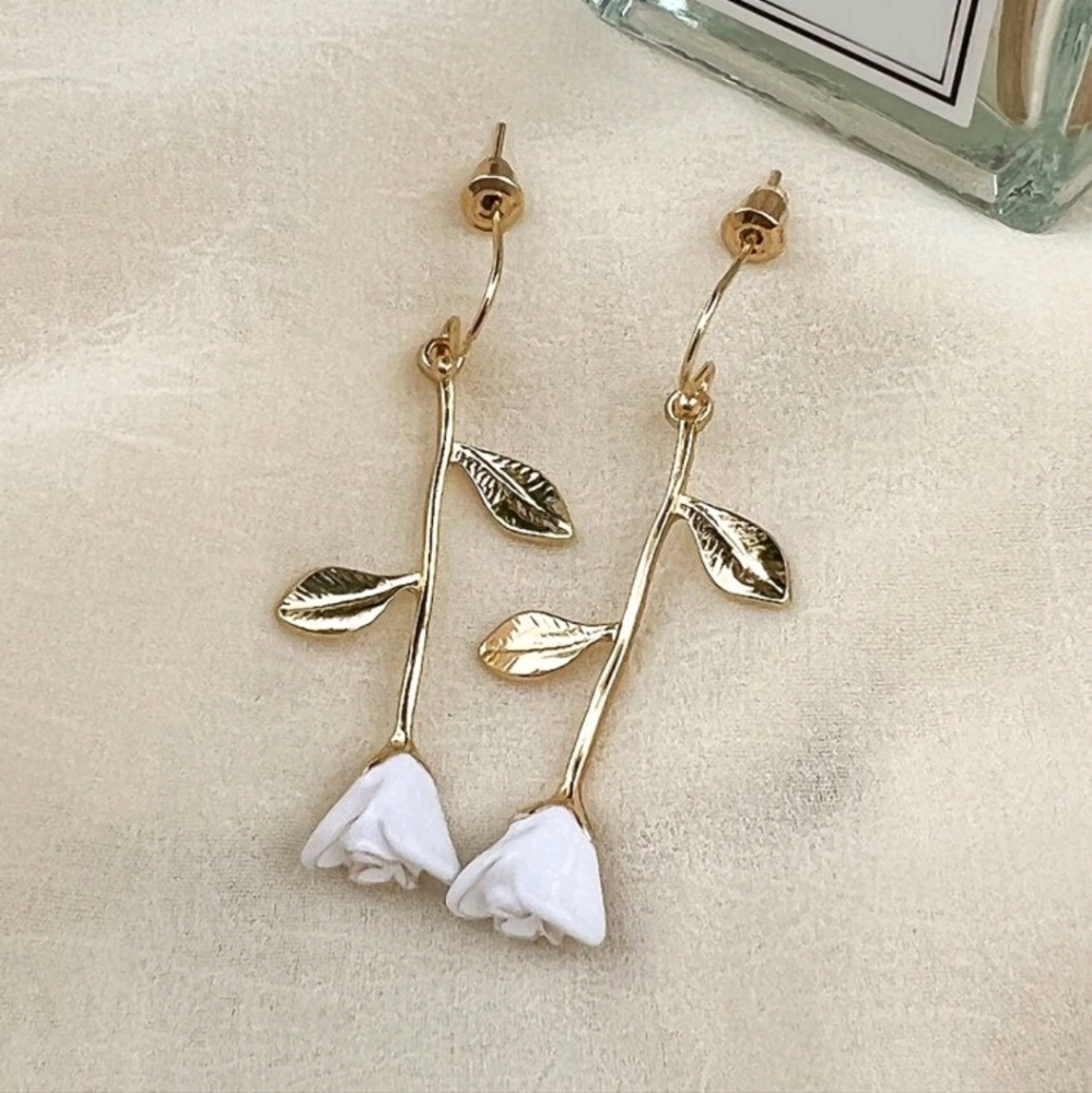 Like to be notified! I'm going live! 🌟🛍 - Picture 7 of 8